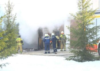 При пожаре в Новокуйбышевске обширные ожоги получили двое пострадавших 