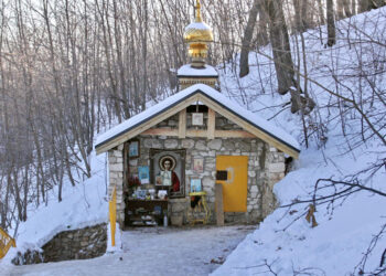 Холдинги «Регион-Нефть» и «РОСБИ» вступили в громкий публичный конфликт из-за родника