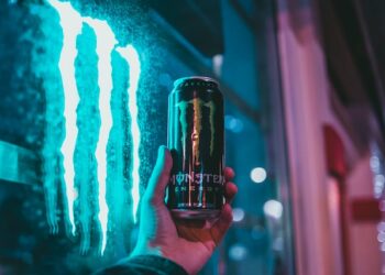 В России могут запретить продавать энергетики детям