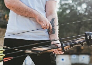 Самарец получил 8 лет за стрельбу из арбалета в сторону исправительной колонии