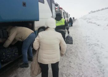 На оренбургской трассе чуть не сгорел пассажирский автобус из Самары