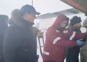 Дмитрий Азаров встретил первых, прибывших в Самару военных раненых в Макеевке