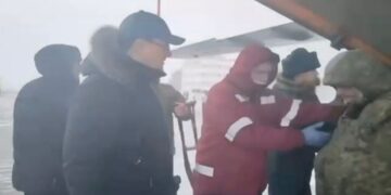 Дмитрий Азаров встретил первых, прибывших в Самару военных раненых в Макеевке