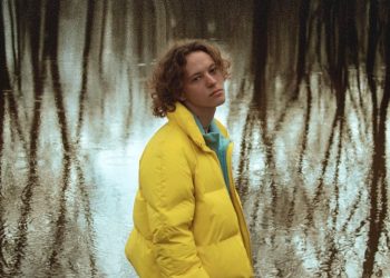 В телеграме якобы умершего певца Эдуарда Шарлота* из Самары появился новый трек