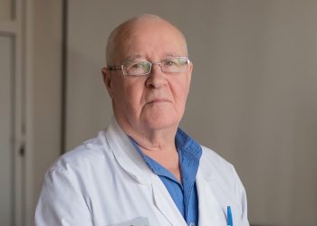 В Самаре умер врач Виталий Лунев, трудившийся многие годы в родильном доме кардиоцентра