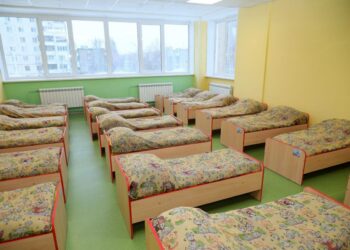 Елена Лапушкина проинспектировала вернувшиеся в систему образования детсады Куйбышевского и Советского районов