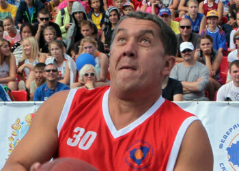 Бывший топ-менеджер «Газпрома» надолго не задержался и в «Акроне»