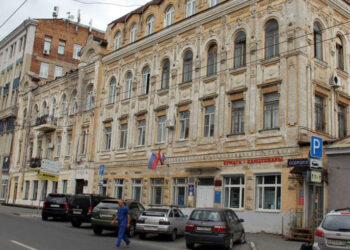 В центре Самары закрываются сразу два заведения общепита