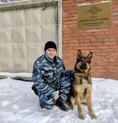 В Самарской области полицейская собака помогла поймать двух участников наркотрафика