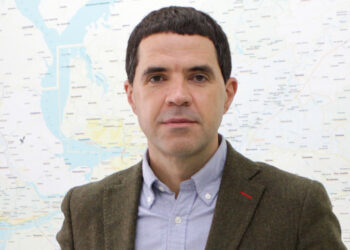 Михаил Захаров: «Для того чтобы внедрить РСО, сначала нужно сделать достаточно площадок с накопителями для обычного сбора отходов»