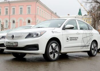 В Нижнем Новгороде запустили службу электротакси