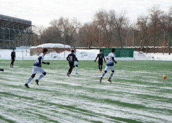 В Самаре стартовал зимний чемпионат по футболу