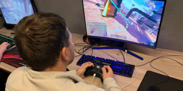 Тольяттинцы победили в гонках на виртуальных дронах