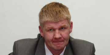 Директор областного фонда капремонта ушел в отставку, не выходя из следственного изолятора