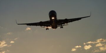 Самолет вместо Египта сел в Самаре ради спасения больной пассажирки