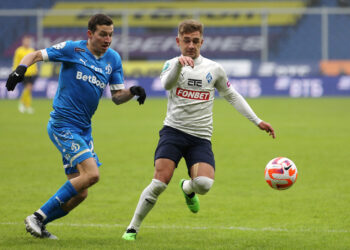 В матче премьер-лиги «Крылья Советов» уступили «Динамо» — 0:1