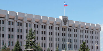 Оппозиционный депутат вступил в новый раунд борьбы за атрибуты власти