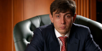 Оператор сети «Магнит» крупно задолжал строителю логистического центра под Тольятти