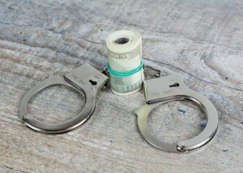 В Самаре глава МБУ «ЦАУМС» попал под статью о получении взяток