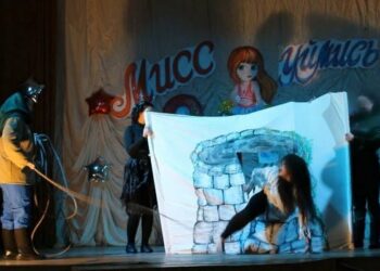 В исправительной колонии в Самаре прошел праздничный конкурс «Мисс Уймись»