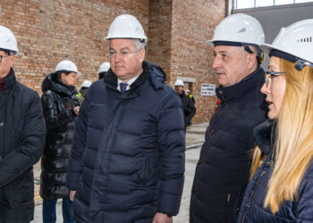 Вице-губернатор Виктор Кудряшов оценил темпы строительства первого в регионе экотехнопарка