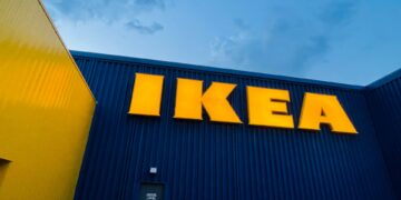 Товары IKEA разрешили ввозить в Россию по параллельному импорту