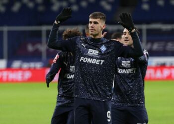 «Крылья Советов» вышли в полуфинал Пути РПЛ в Кубке России по футболу