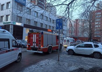 В Самаре случился пожар в жилой многоэтажке на улице Мичурина