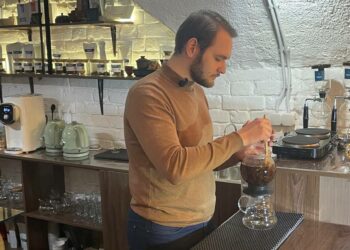 Предприниматель из Самары открыл чайный бар с помощью регионального гранта