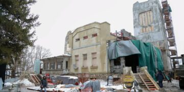 В «Доме со слонами» сделают фотозоны для молодоженов и спуск к Волге