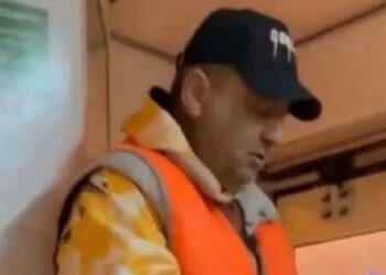 Полиция проверит обстоятельства драки кондуктора трамвая и пассажира в Самаре