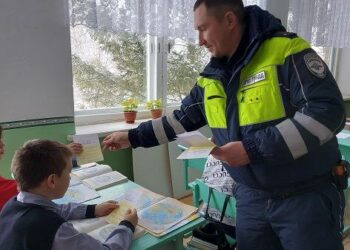 В Самарской области полицейские провели занятия в школах и колледжах