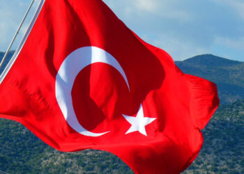 Оператор сети «Магнит» крупно задолжал строителю логистического центра под Тольятти