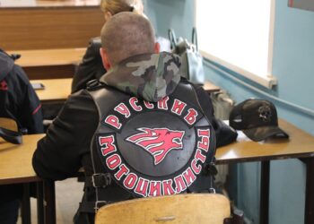 В Самаре начальник областной ГАИ встретился с «Ночными волками»