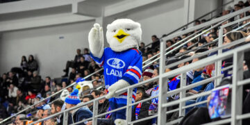 Тольяттинский клуб вернулся в Континентальную хоккейную лигу и потянулся в плей-офф чемпионата