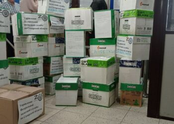 В Самаре налоговики собрали и передали посылки для российских бойцов на СВО