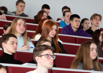 Высшее образование в регионе остается преимущественно платным и недостаточно очным