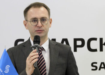 Среднемесячная зарплата ректора Самарского университета превысила полмиллиона рублей