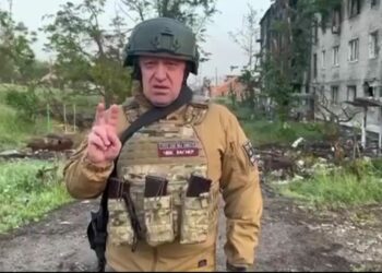 ЧВК «Вагнер» начала выход из Артемовска в тыловые районы