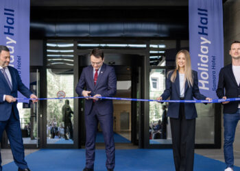 В свое 15-летие Holiday Inn Samara начинает работать под новым именем — HolidayHall Samara