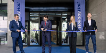 В свое 15-летие Holiday Inn Samara начинает работать под новым именем — HolidayHall Samara