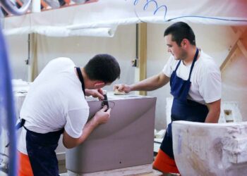 Компания «ЛеруаМерлен» высоко оценила «Самарский Стройфарфор»