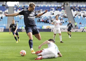 «Крылья Советов» сыграли вничью с московским «Локомотивом»