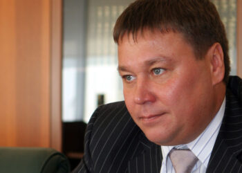 Топ-менеджеру Регионального коммерческого банка не разрешили гасить 2,22 млрд рублей ущерба за счет зарплаты