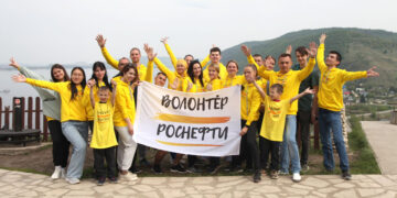 Новокуйбышевские нефтепереработчики собрали мусор в селе Ширяево во время плоггинг-забега