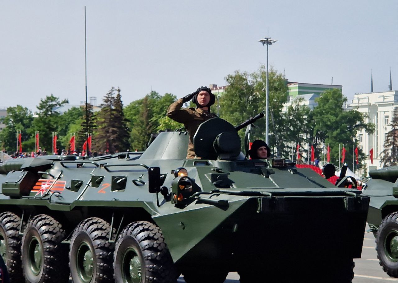 В Самаре прошел военный Парад в честь Победы в Великой Отечественной войне  - oboz.info