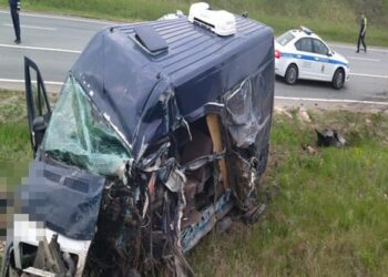 В Самарской области при столкновении двух грузовиков и автобуса пострадал ребенок