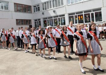 Школы Новокуйбышевска задыхаются без учителей: власти признали серьезный кадровый голод