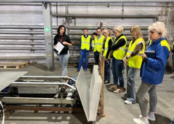 На заводе «Самарский Стройфарфор» сделали традицией проведение​ Дня нового работника