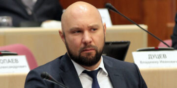 Депутат-бизнесмен Владимир Кошелев оказался в шаге от потери кандидатского статуса